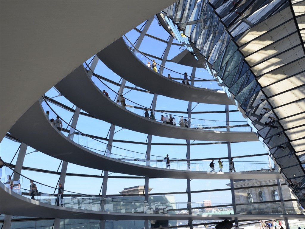 to-nejlepsi-z-berlina-vlakem-kopule-reichstagu